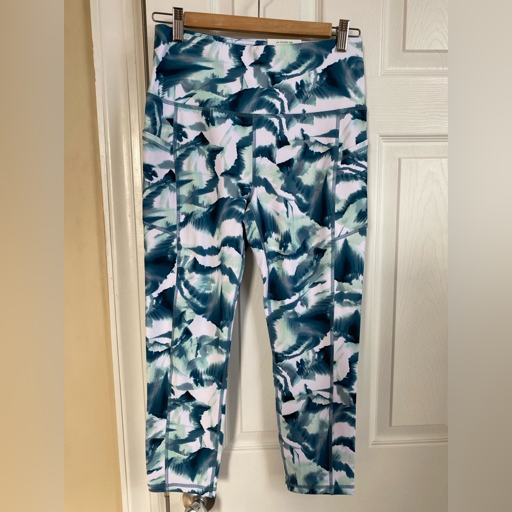 Gaiam women’s new with tags cropped leggings size medium blue/green